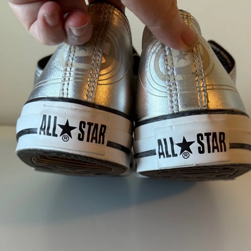 Converse Century Project Men's Metallic Silver Low Top Size 12 EUC - Picture 8 of 11